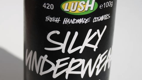 Lush Silky Underwear Körperpuder