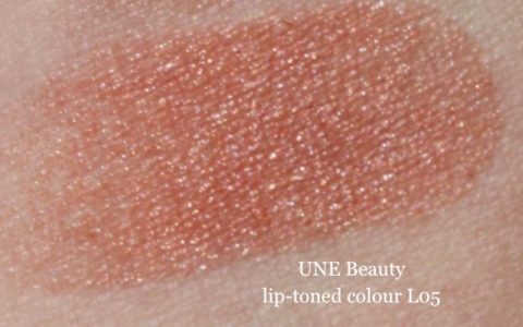 Swatch UNE lip toned colour L05