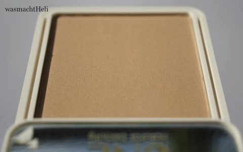 UNE Natural Beauty Soft Minerals Powder Foundation M03