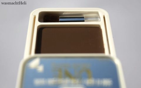 Review UNE nude eyes eyeshadow in N09