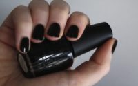 Lackiert: OPI black onyx – schwarz wie die Nacht