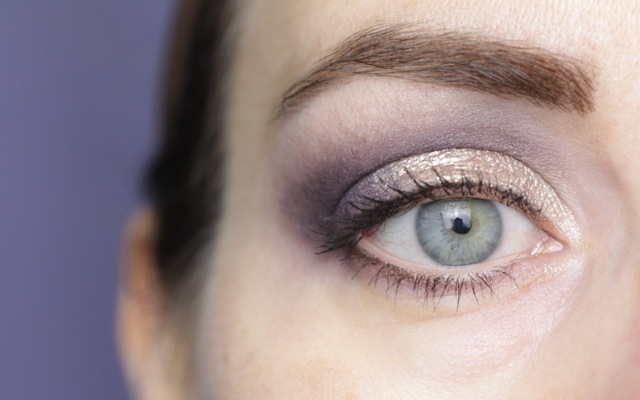 Eye Make-up with Laura Mercier "sugar frost" Caviar Eye Stick