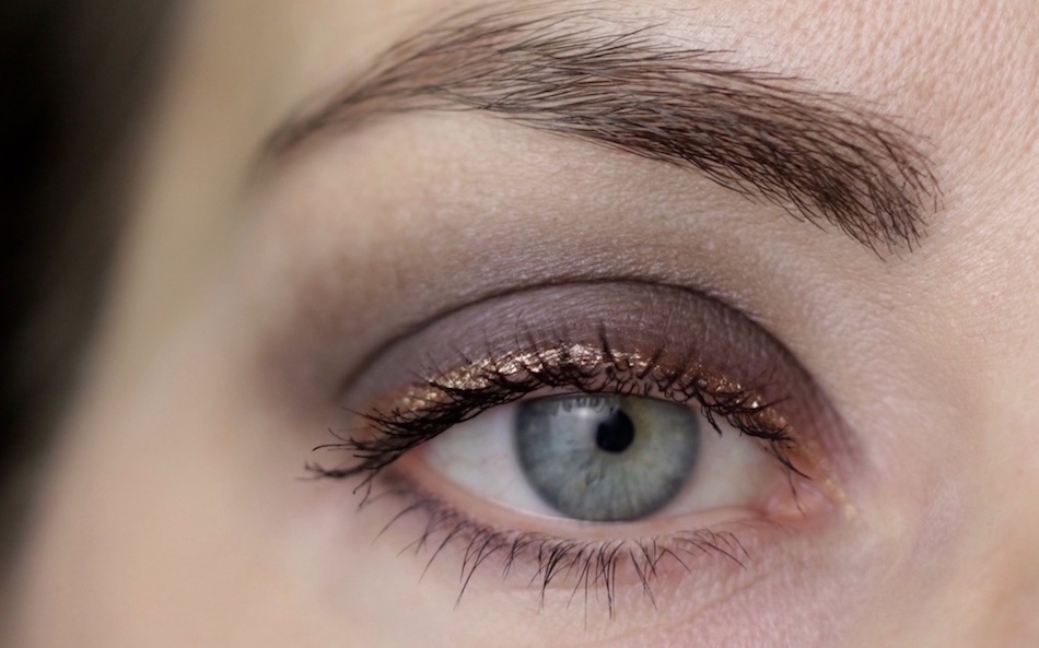 Eye Makeup with Kjaer Weis Pretty Purple